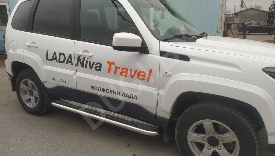  Пороги с накладным листом к Lada Niva Travel Арт NVT.21.41