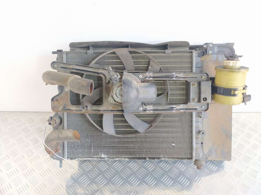  Радиатор (основной) к Renault Megane 1 Арт AG1015210