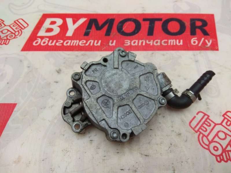 03L145100 Вакуумный насос к Audi A4 B8 Арт 5591