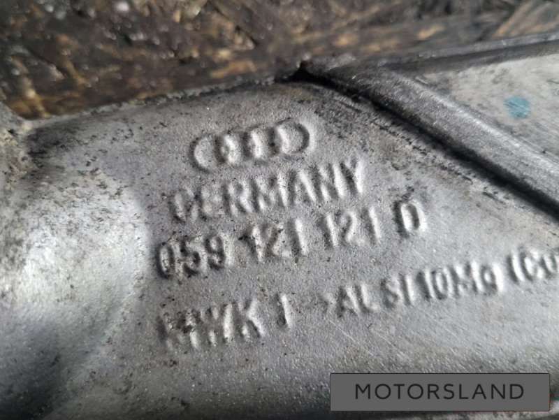 059121121DBDG Корпус термостата к Audi A6 C5 (S6,RS6) | Фото 4